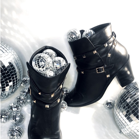 🪩 Studded Heel Bootie. - Picture 9 of 10